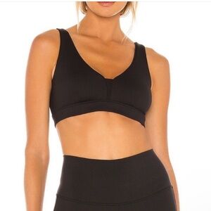 Alo‎ Yoga Vivid V Neck Black Light Support Sports Bra Size XS